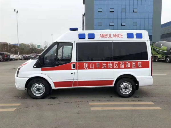 福特V348長(zhǎng)軸高頂（超人頂）救護(hù)車