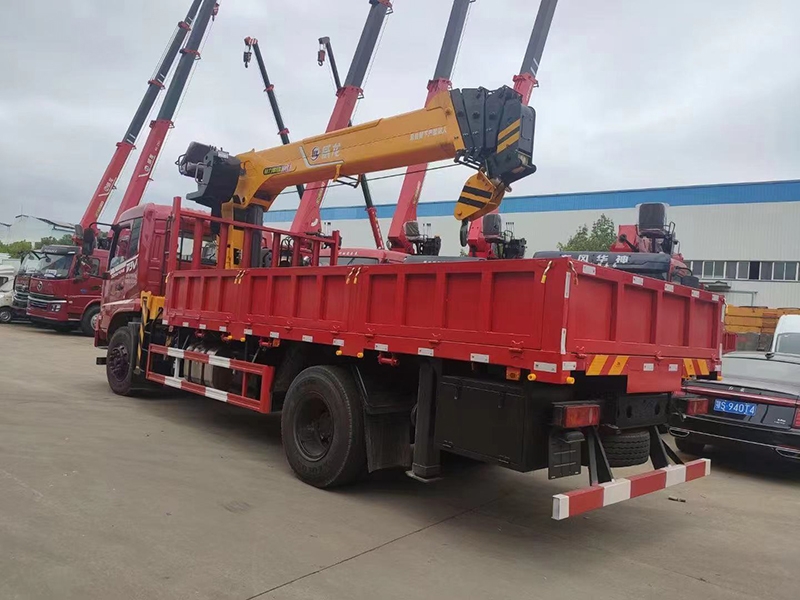 DFV5183JSQGP6D東風專底D3V單橋隨車吊