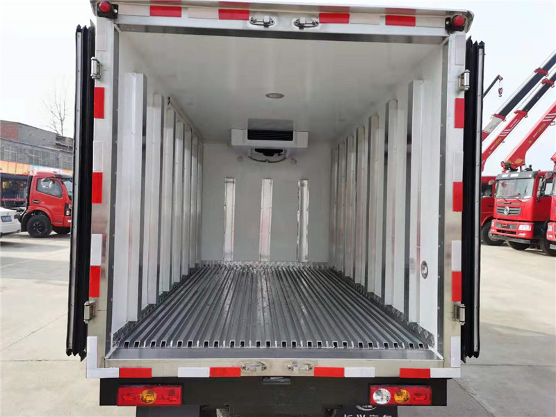 國六 福田3.1米藥品運(yùn)輸冷藏車