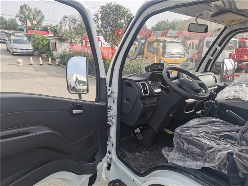 國(guó)六 躍進(jìn)3.26米柴油版冷藏車(chē)